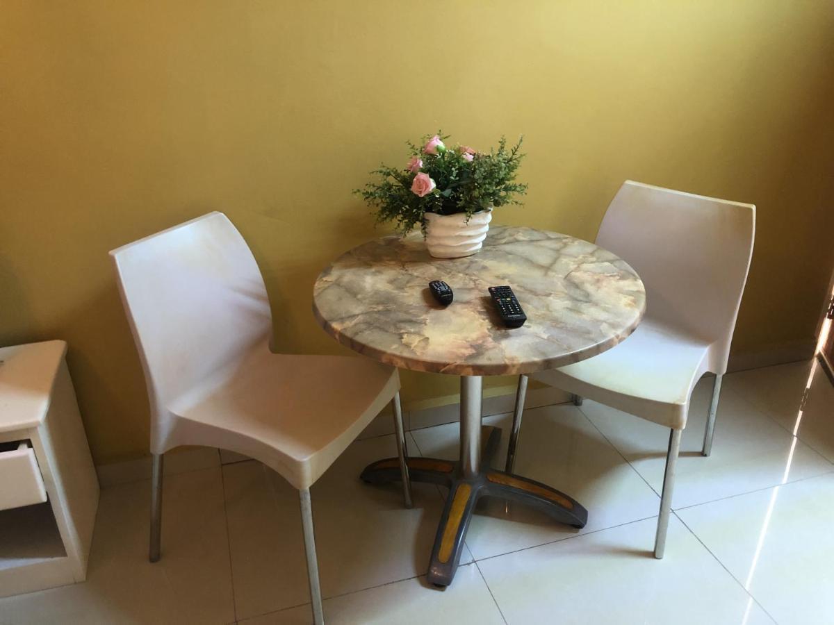 Hotel Bar Restaurant Emergency 911 Sto Lk Group Paramaribo Exterior foto