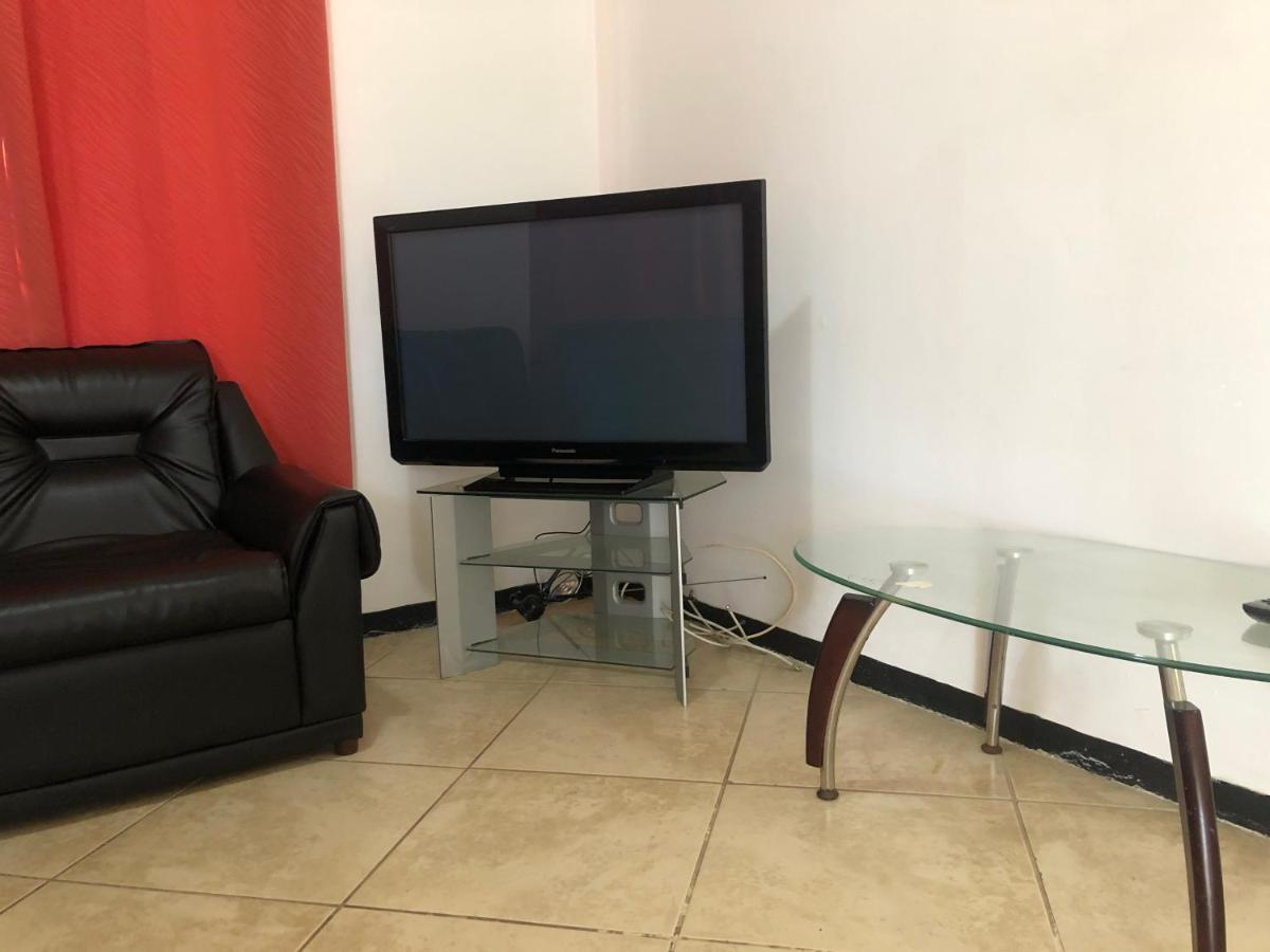 Hotel Bar Restaurant Emergency 911 Sto Lk Group Paramaribo Exterior foto